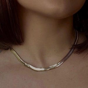 14k Gelbgold Runde Schlange Fischgrät Halskette | Schlangenkette Halskette | Runder Schlangenketten-Choker | Fischgrät Halskette | Geschenk für sie
