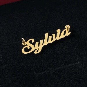 Colar com corrente e iniciais de ouro amarelo 14k | Pingente com iniciais | Colar com letras | Colar com letras douradas | Colar com nome personalizado