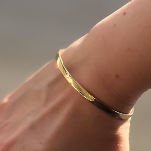 14k Yellow Gold Plain Bangle | Classic Gold Bracelet | Gold Oval Bracelet | 14K Gold Bangle | Gift for Her | Mother's Day Jewelry