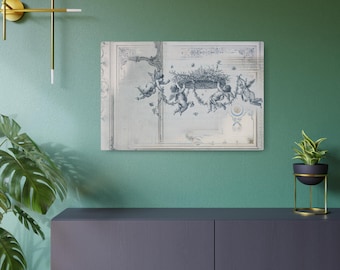 Puede incluir: Una impresión de arte mural rectangular que presenta una ilustración monocromática en azul y blanco de cuatro querubines sosteniendo una guirnalda floral. La obra muestra detalles arquitectónicos intrincados y volutas decorativas sobre un fondo claro.