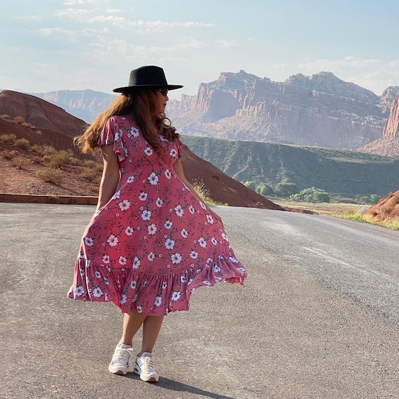 Pink flowy, modest, no zip, no wrinkle dress