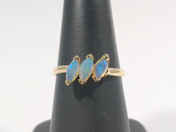 Vintage 14k Gold Triple Jelly Opal Ring - image 3