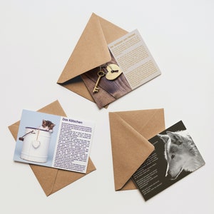 Story cards in the gift box
