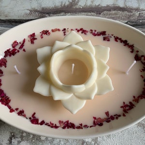 Oval Lotus Candle