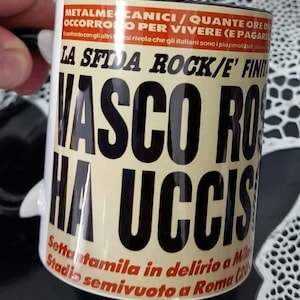 Tazza Vasco Rossi, Fronte del Palco Articolo del 10 Luglio 1990