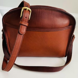 Vintage Coach Metropolis Zip