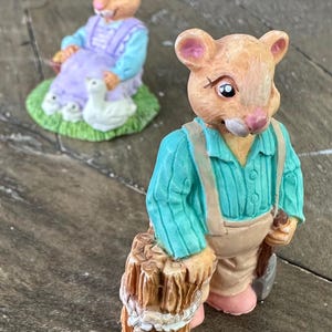 Kolekcjonerskie figurki myszy vintage. Mise terenowe.