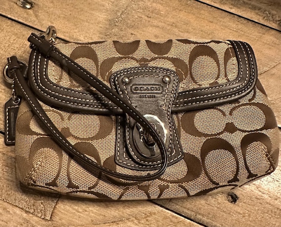 Vintage Coach Classic Wristlet/ Pouch Wallet - Etsy
