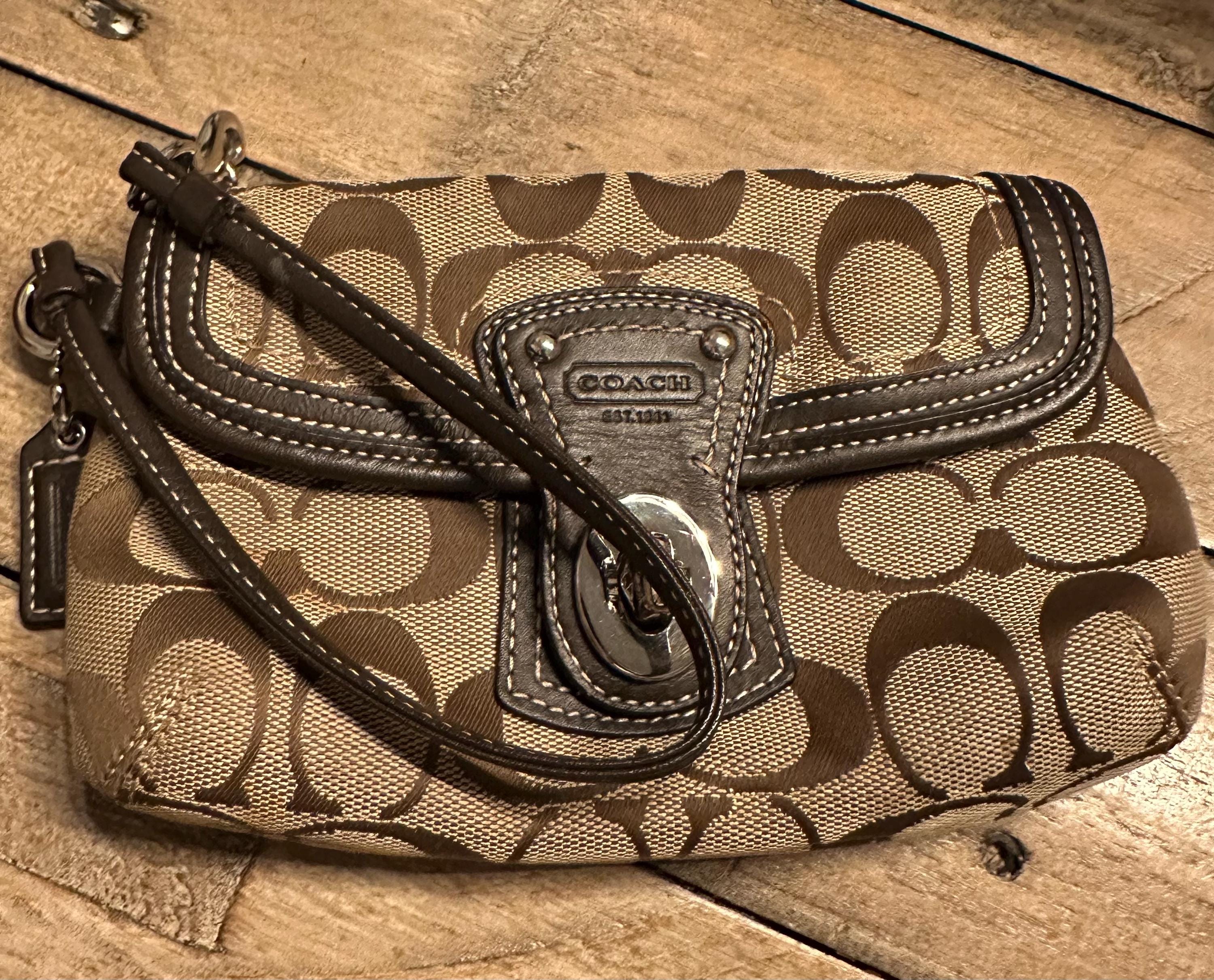 Vintage Coach Classic Wristlet/ Pouch Wallet - Etsy