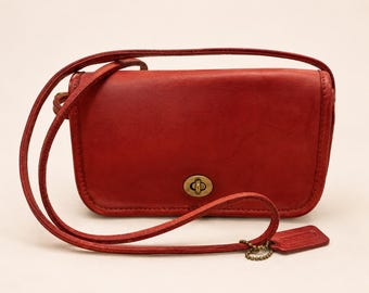Vintage Coach 9136 Legacy Zip Red Leather Shoulder Crossbody Bag