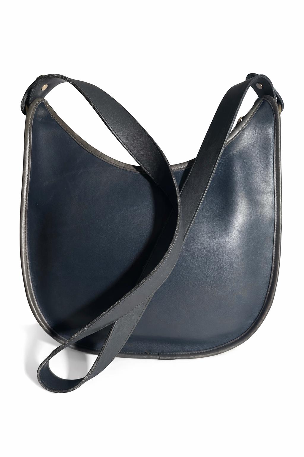 バッグ COACH Vintage Leather Black Shoulder Bag COACH Vintage Vintage Luxury Black Leather Sutton Zip Purse