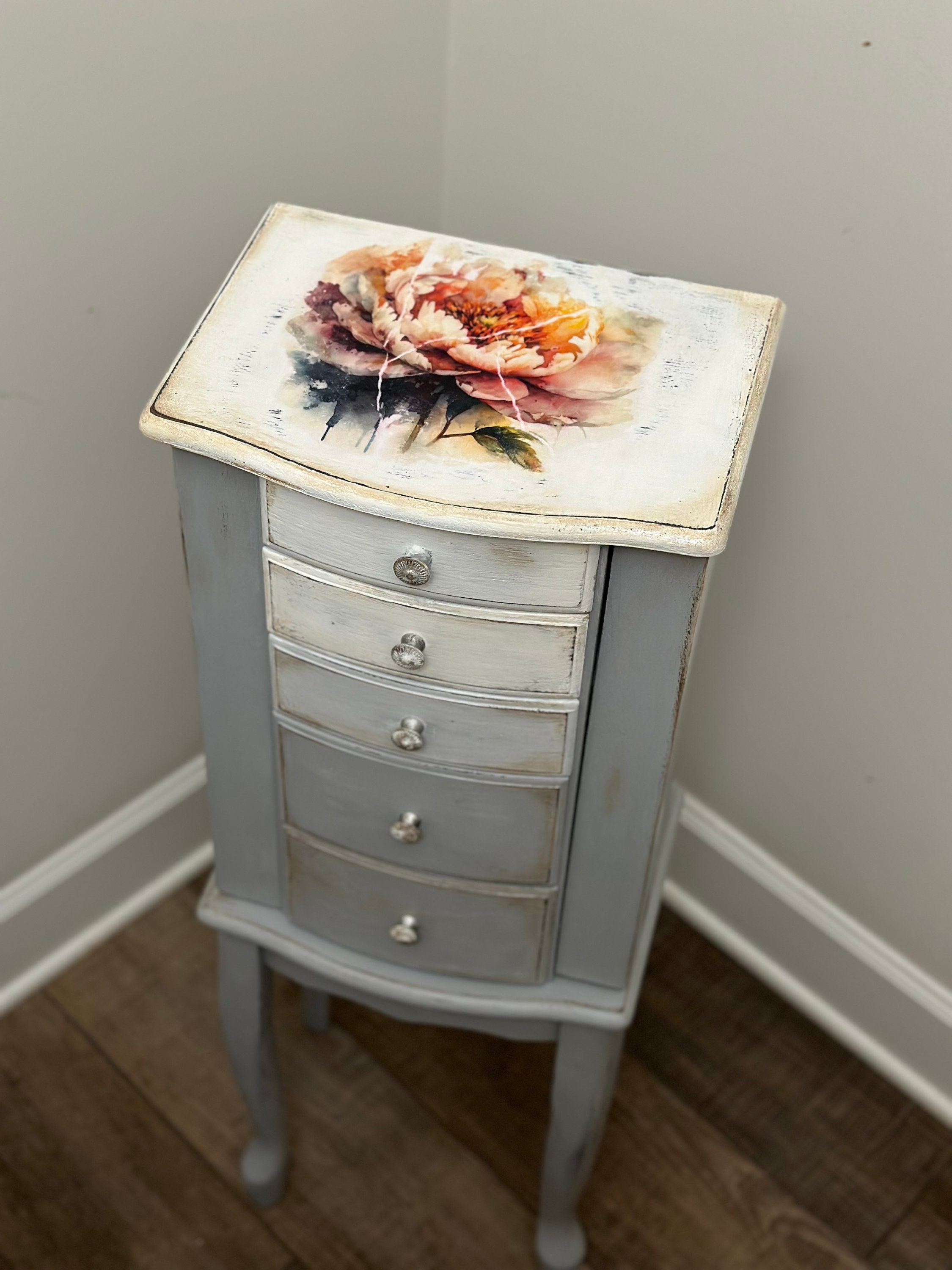Large standing jewelry armoire deals
