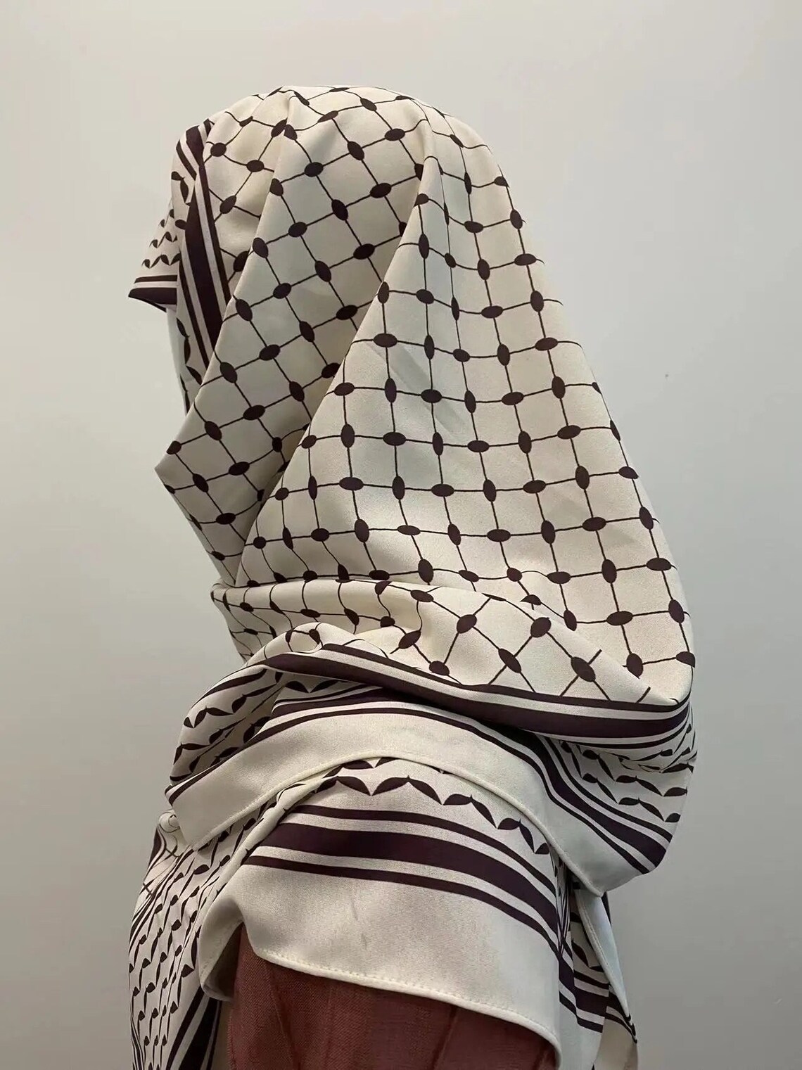 keffiyeh vs hijab