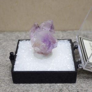 Bouquet Amethyst Crystal Cluster North Carolina The Miracle Pocket Amethyst Specimen