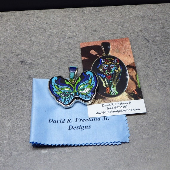 Stunning Turquoise Butterfly Eyes Pendant for Nec… - image 2