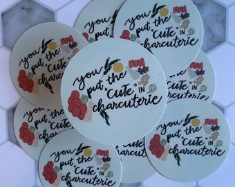 Metti la scritta "Carino" nell'adesivo dei salumi