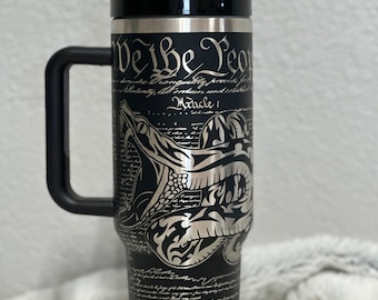 Nosotros, el pueblo, vaso de 40 oz, vaso negro de 40 oz, vaso "Nosotros, el pueblo", vaso patriótico, vaso con recubrimiento en polvo, vaso grabado con láser