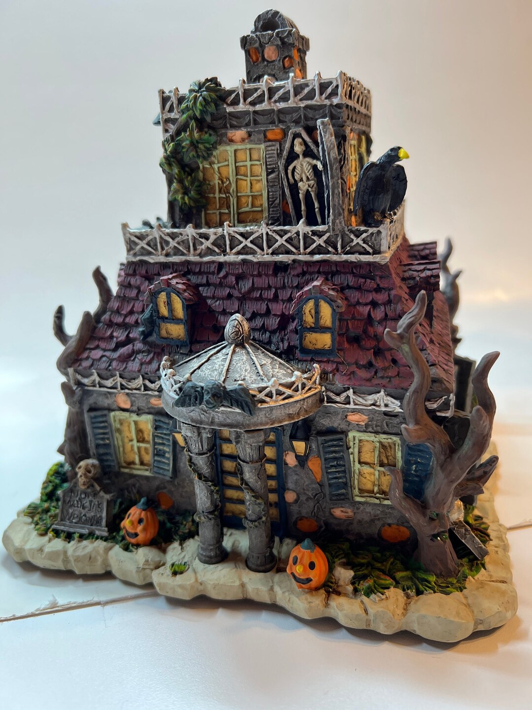 Munsters Funeral Home, Hawthorne Village Collection Etsy