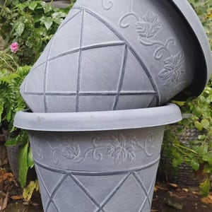 XL Grey Planter Pot: Wood-Effect Recycled Polyurethane, 36cm/46cm Dimensions