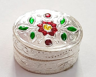 925 sterling silver handmade gorgeous Oval shape small trinket kajal box, casket box, container box, silver article,Puja items