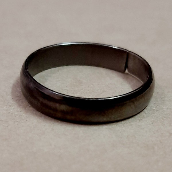Real Kale Ghode ki Naal (Black Horse Shoe Iron Ring Band ) For Remove Bad Shani dosh ( Fast Shipping)