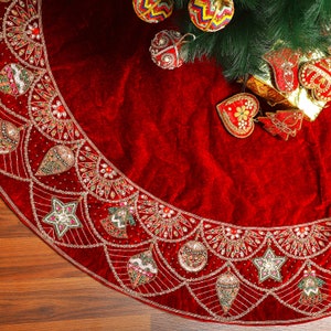 Falda para árbol de Navidad de 90 pulgadas, hecha a mano en terciopelo rojo, extra grande, con cuentas, de lujo, para el hogar.