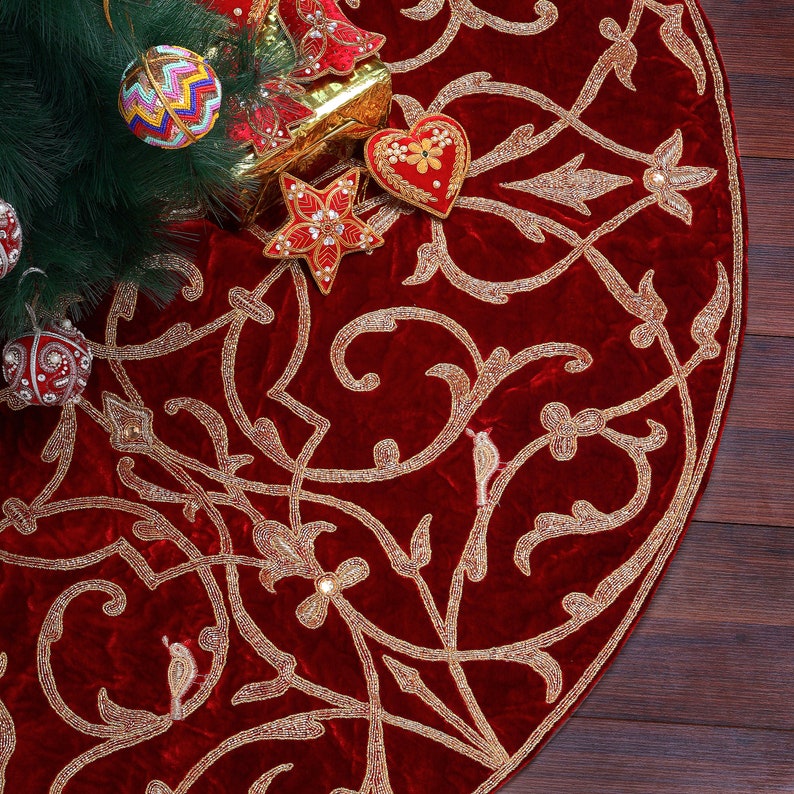 Red Christmas Tree Skirt 60 inch Extra Large Christmas Tree Skirt velvet Partridge Bird tree skirt Christmas decorations Christmas gift image 1
