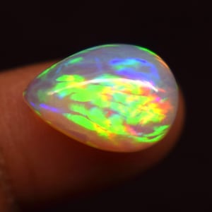 AAA+++ Top Quality Natural Ethiopian White Opal Cabochon Pear Shape Welo Opal Making Jewelry