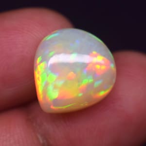 AAA+++ Top Quality Natural Ethiopian Opal Cabochon Pear Shape Welo Opal Making Jewelry