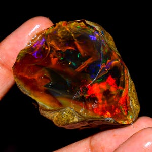 Ethiopian Opal Rough: Raw Fire Crystal Gemstone, 123.5 Carat