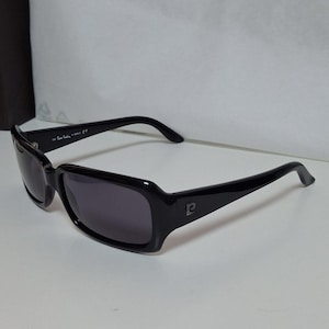 Lunettes de soleil pour femmes vintage des années 90 Pierre Cardin/Suède noir femme