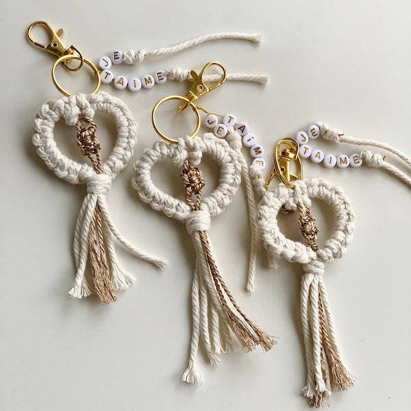 Porte clés, porte clefs coeur en macramé, idée cadeau personnalisé