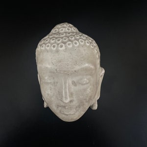 Vintage porcelain figure of buddha| Vintage porcelain figurine
