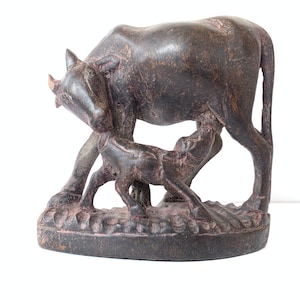 Vintage Wooden cow |Cow and calf |Calf |Animal Figurines| Home Decor| Handmade statue |Handicraft| Vintage Figurines|Art| Rustic decor