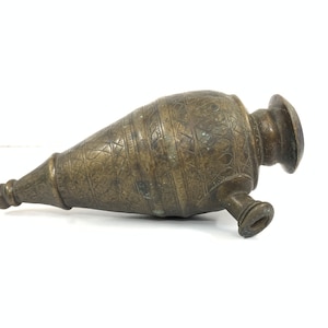 Antique Mughal carved hookah