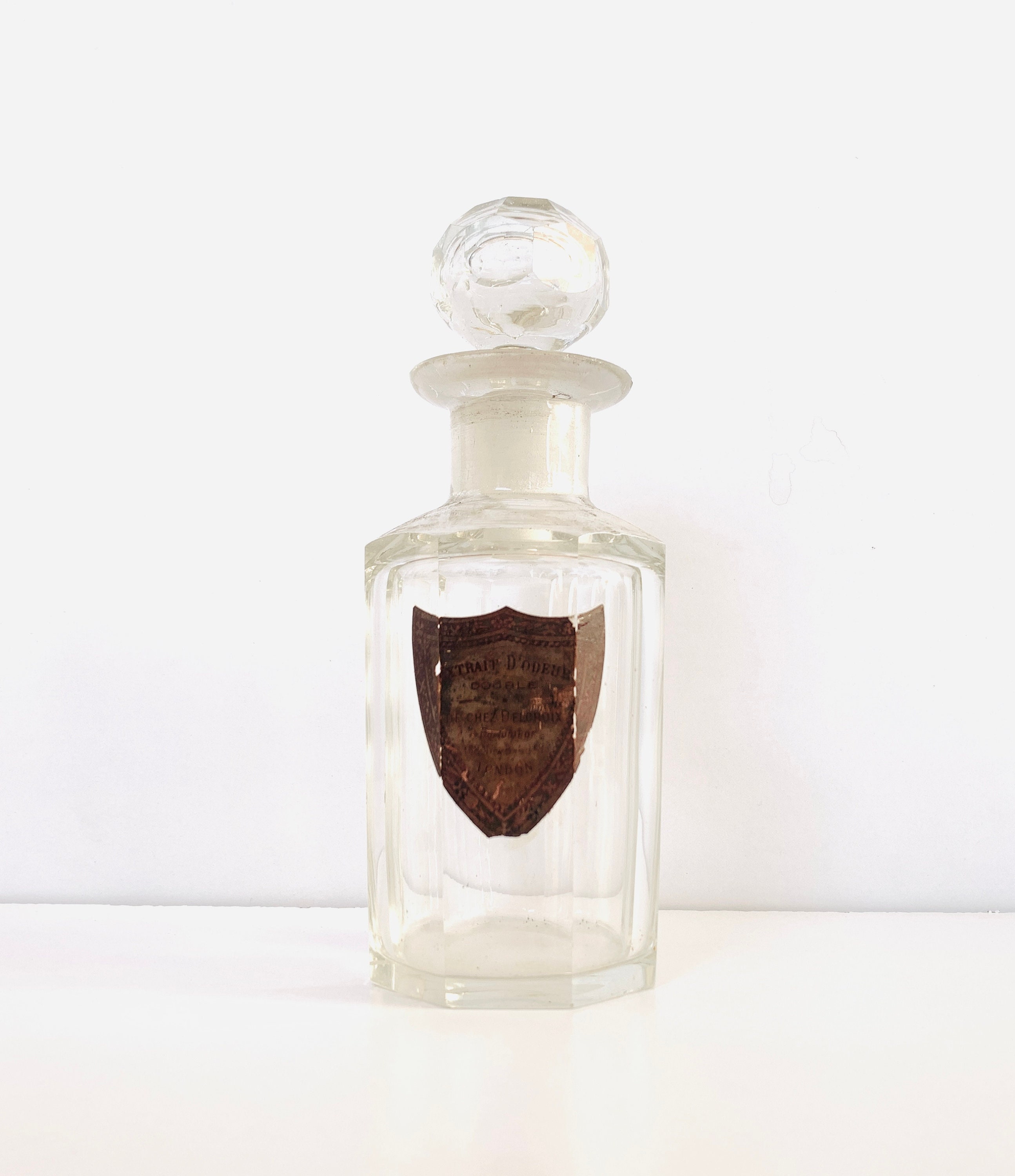 ヴィンテージ De Chez Delcroix フランスの香水瓶 - Etsy 日本