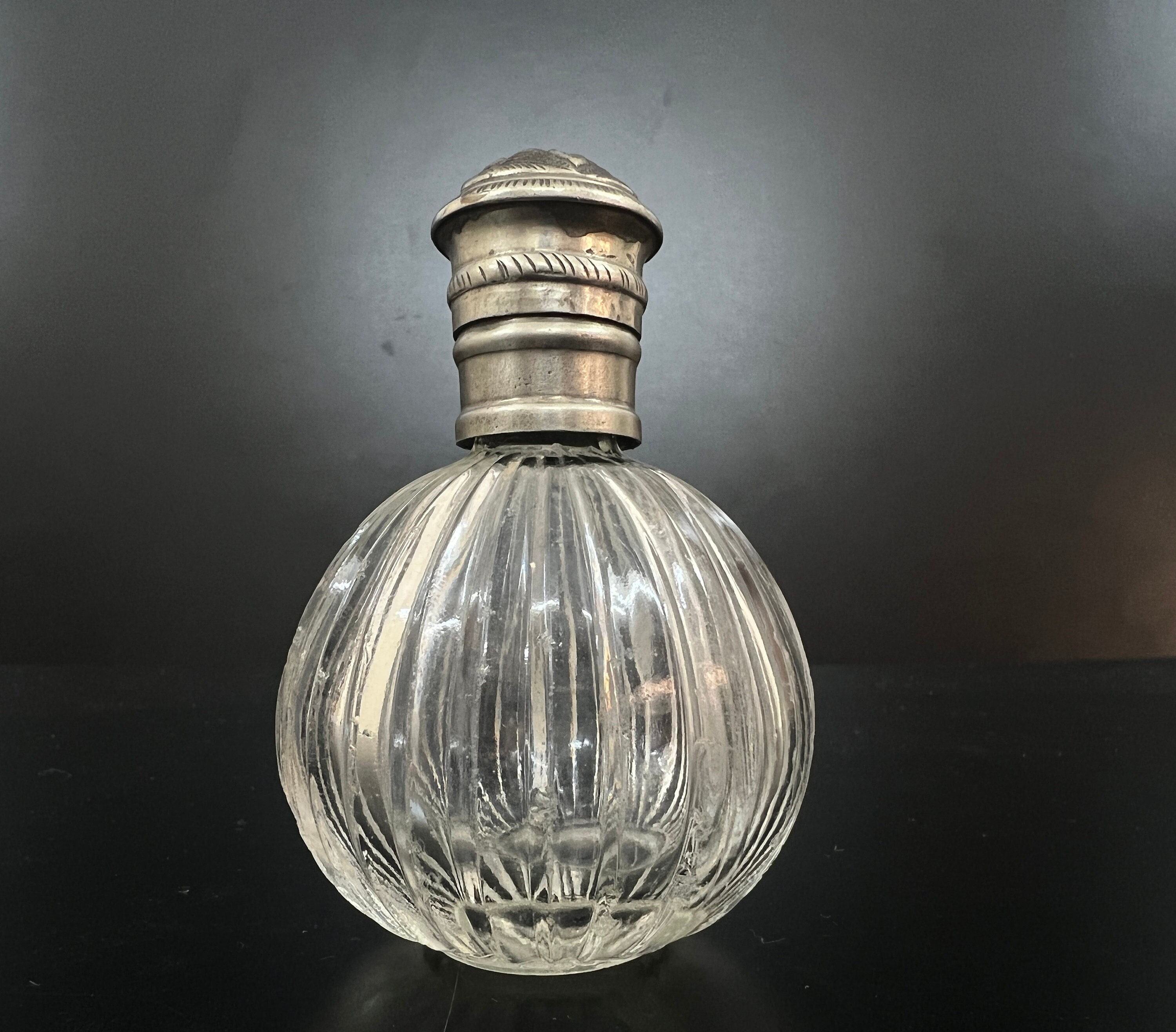 ビンテージ　香水瓶 il_fullxfull.4039843583_d9qe.jpg