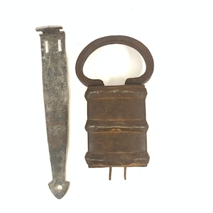 Vintage iron pad Lock