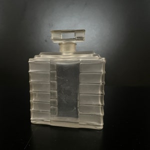Vintage R Lalique Frosted Glass Perfume Bottle | Lalique France | Antique Perfume Bottle | Rare perfume bottles | Vintage perfume bottles