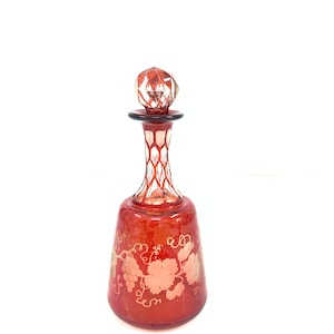 Vintage glass Ruby Red decanter| Vintage glass decanter