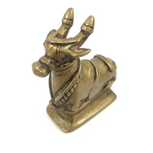 Old Vintage Brass Indian Nandi, shiva,bull Figure, Figurine,Traditional Holy bull, Hinduism Collectible, Temple Decorative,Rustic Decor, art