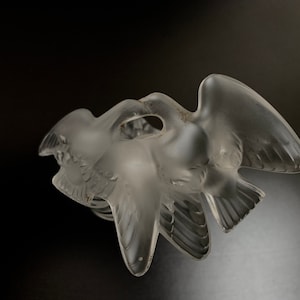 Vintage Frosted Love Bird Perfume bottle
