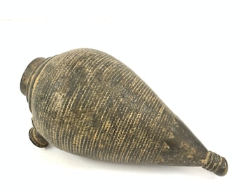 Antik Mughal snidad vattenpipa