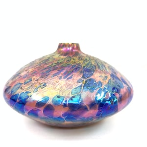 Vintage spotted art glass oil lamp