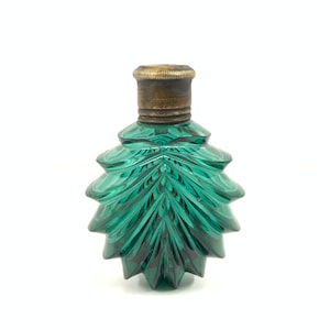 Antique Green Perfume Cut Glass Bottle | Cut Glass Perfume Bottles| Perfume Bottle Box| Perfume Bottle| Old Perfume Bottles| Perfume Bottle