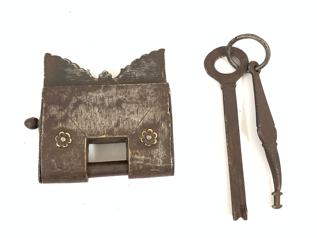 Vintage Rustic Lock Vintage Padlock, Large Iron Lock, Barrel Lock, Mechanism Lock, Rustic ...