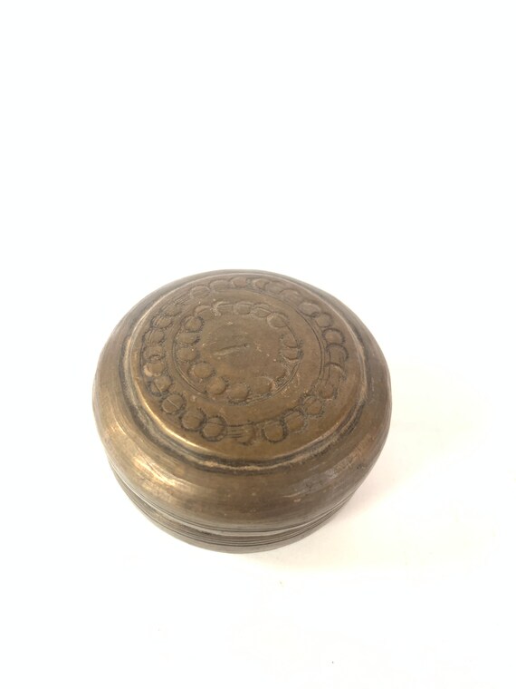 Boîte Vintage En Laiton Sculpté - Modèle CPL8, Pleine De Charme Ancien
