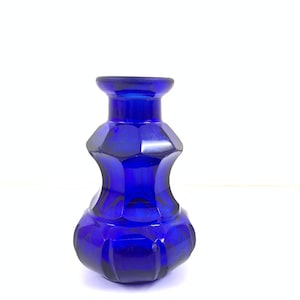 Vintage Faceted Cut Glass Blue Perfume bottle| Vintage Glass Flower Vase