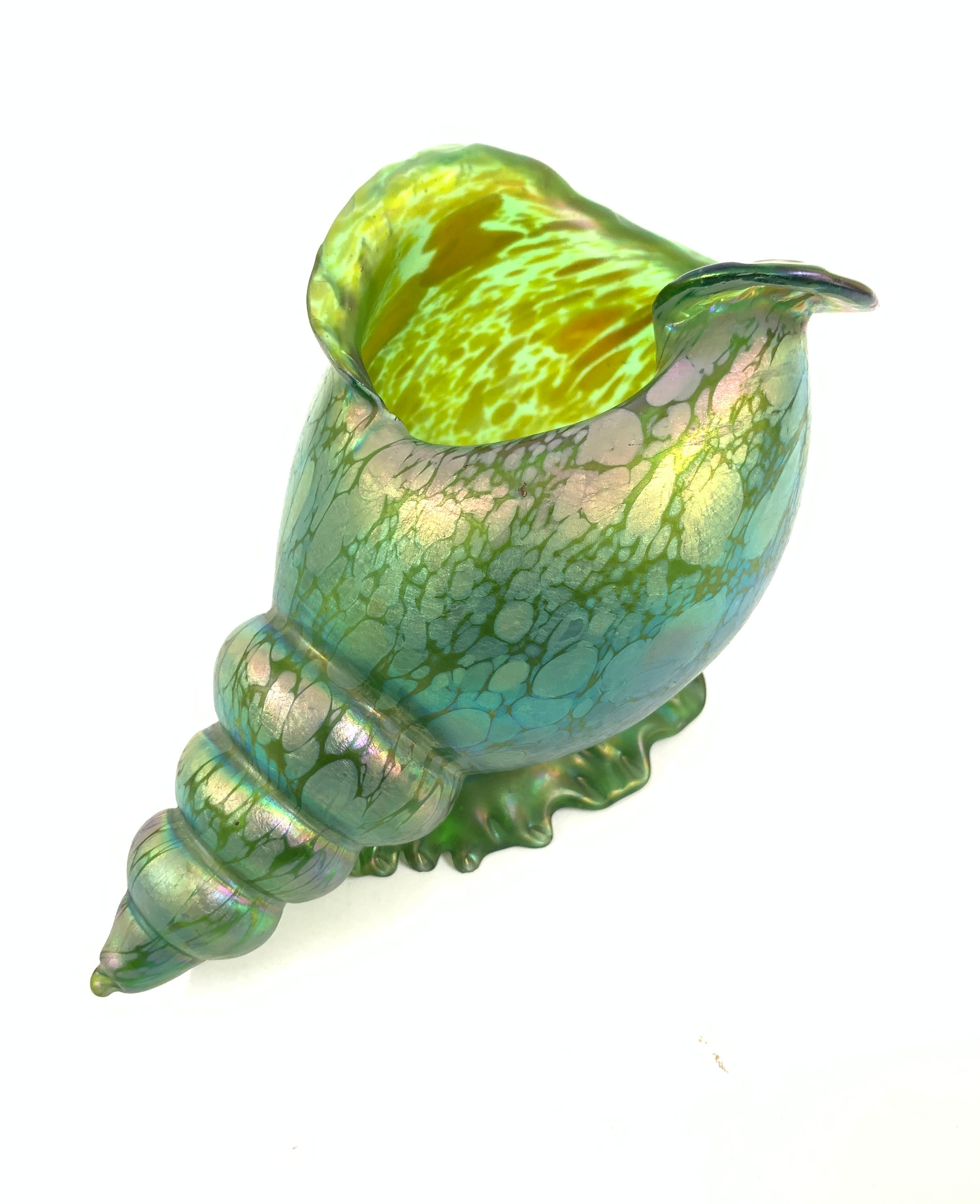 Unsigned Loetz Papollion Iridescent art Glass footed vase