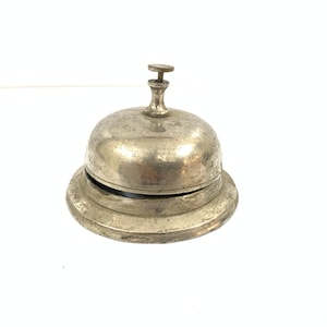 Vintage Messing Büroglocke | Messing Gegenrufglocke - Patienten- / Krankenhausglocke - Tischglocke - Rufglocke - Schreibtischglocke - Schöner Klang Bürodekor